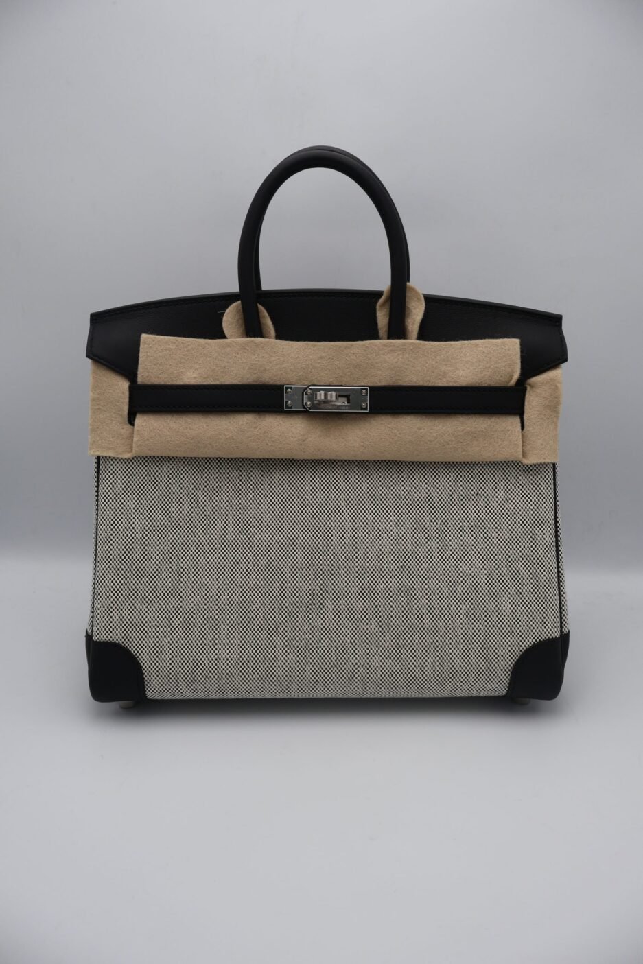 B25 BLACK TOILE-SWIFT PHW K